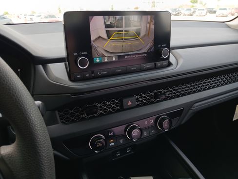 Used 2023 Honda Accord LX image 12