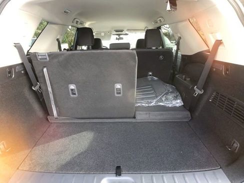 New 2025 Nissan Pathfinder SV image 26