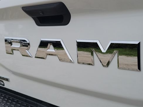 Used 2026 RAM 2500 Big Horn AWD/4WD image 6