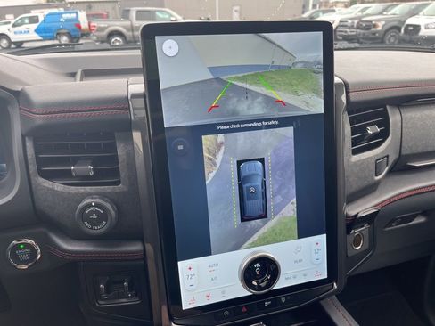 Used 2023 Ford Expedition Max Limited image 22