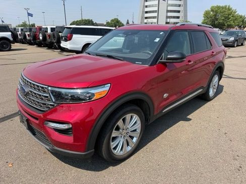 Certified 2021 Ford Explorer King Ranch w/ Premium Technology Package AWD/4WD image 6