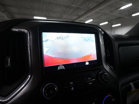 Used 2020 Chevrolet Silverado 1500 RST AWD/4WD image 19