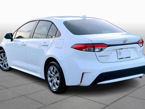 Used 2022 Toyota Corolla LE image 12
