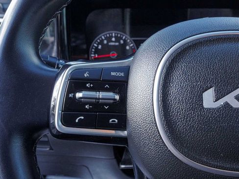 Used 2022 Kia Sorento S image 23