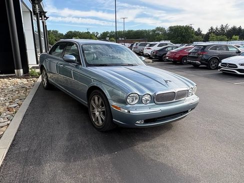 Used 2006 Jaguar XJ8 RWD image 4