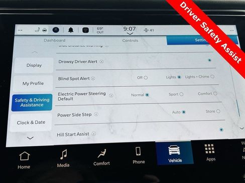 New 2024 Jeep Grand Wagoneer L 4WD w/ Convenience Group III image 9