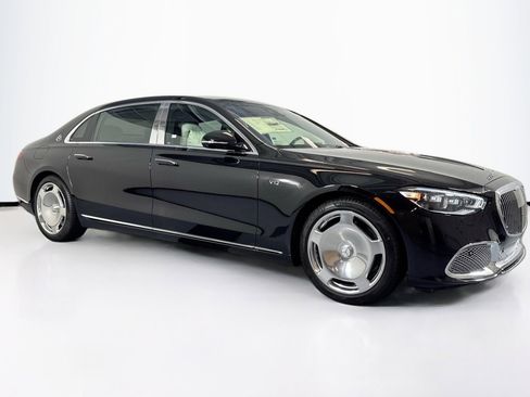 New 2026 Mercedes-Benz Maybach S 680 4MATIC image 3