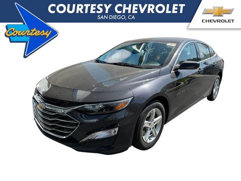 Used 2022 Chevrolet Malibu LS FWD image 1