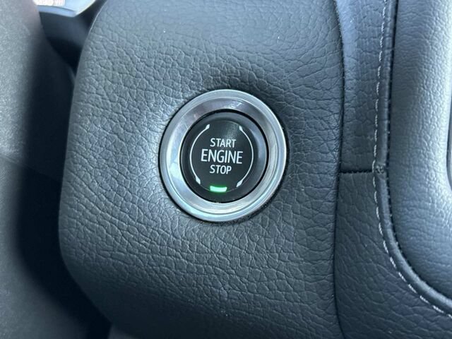 Used 2023 GMC Yukon XL Denali w/ Denali Reserve Package AWD/4WD image 29
