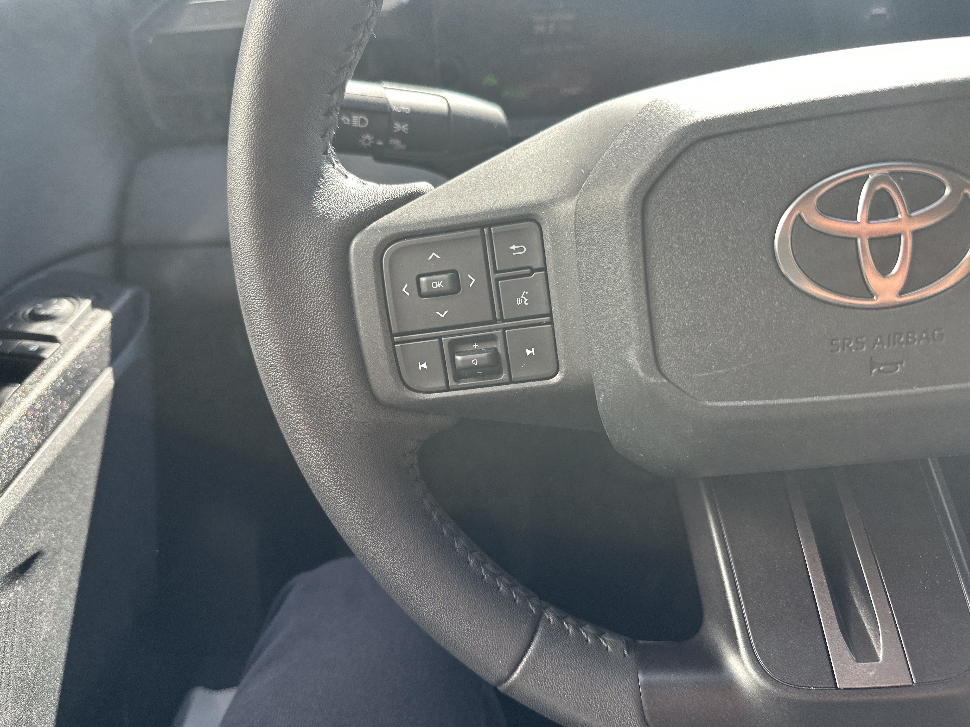 Used 2026 Toyota RAV4 XLE Premium AWD/4WD image 18