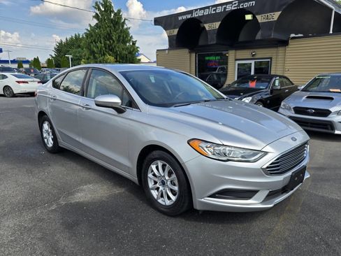 Used 2017 Ford Fusion S image 32