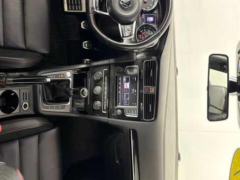 Used 2017 Volkswagen GTI SE FWD image 25