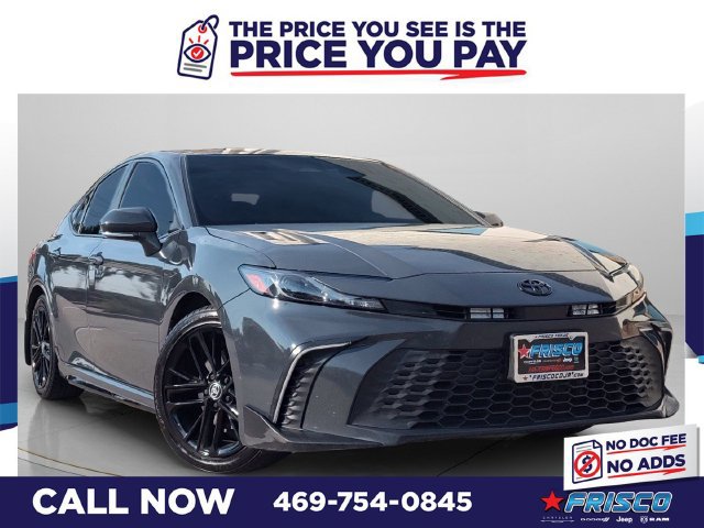 Used 2025 Toyota Camry SE FWD image 1