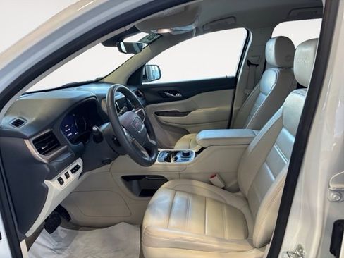 Used 2020 GMC Acadia Denali w/ Technology Package image 8