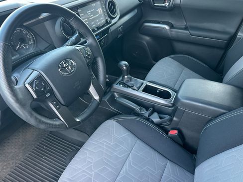 Certified 2023 Toyota Tacoma TRD Off-Road image 9