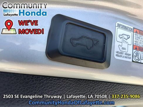 Used 2016 Toyota RAV4 Limited w/ Advanced Technology Package FWD image 10
