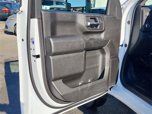 New 2026 GMC Sierra 2500 Pro image 13