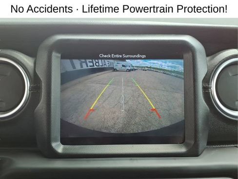 Used 2019 Jeep Wrangler Unlimited Sahara AWD/4WD image 19