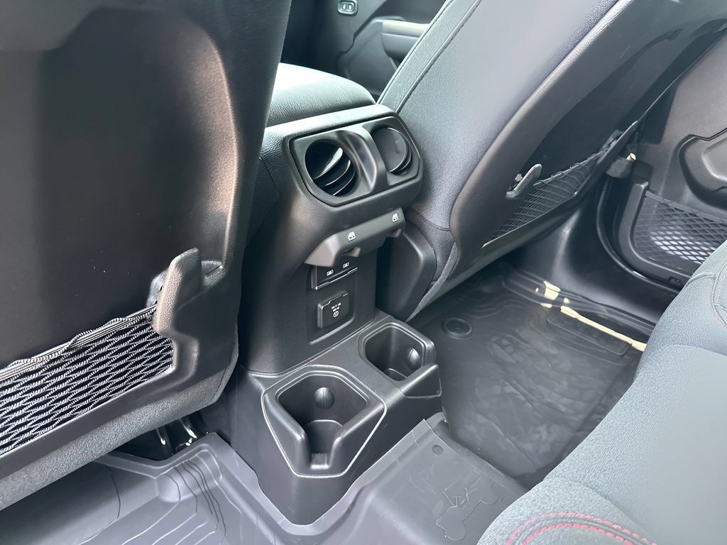 New 2025 Jeep Wrangler Unlimited Rubicon w/ Safety Group AWD/4WD image 34