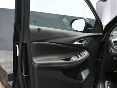 Used 2025 Buick Encore GX Preferred image 17