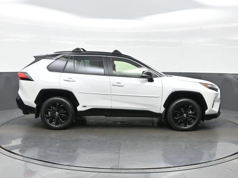 Used 2025 Toyota RAV4 XSE w/ Advanced Technology Package AWD/4WD image 7