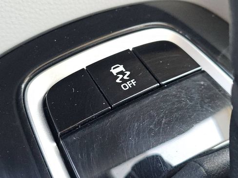 Used 2026 Toyota Corolla LE FWD image 9