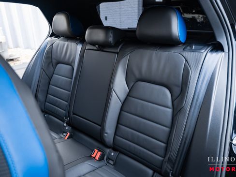 Used 2024 Volkswagen Golf R image 28