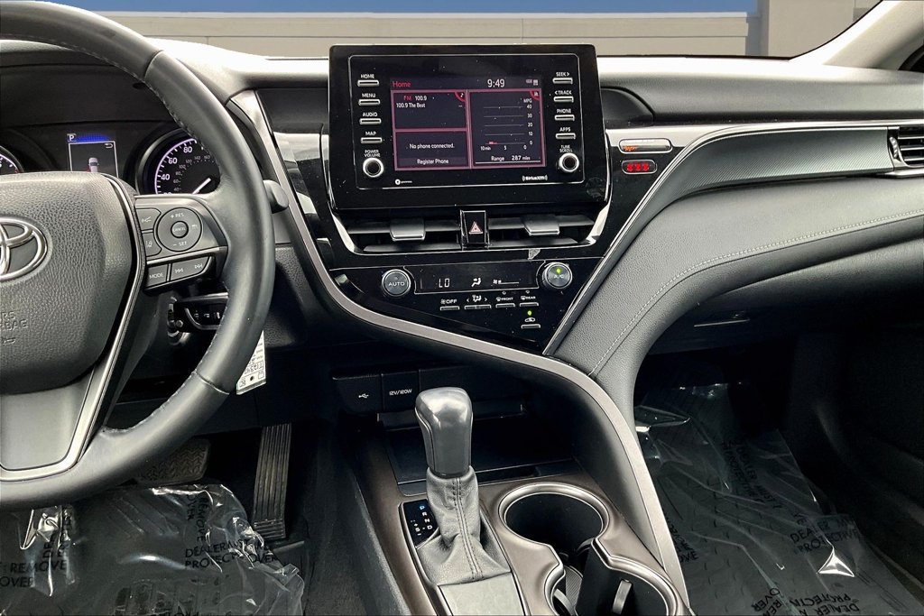 Used 2021 Toyota Camry SE FWD image 11