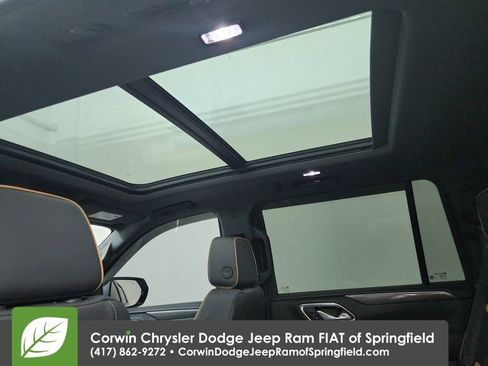 Used 2024 GMC Yukon XL AT4 w/ AT4 Premium Package image 30