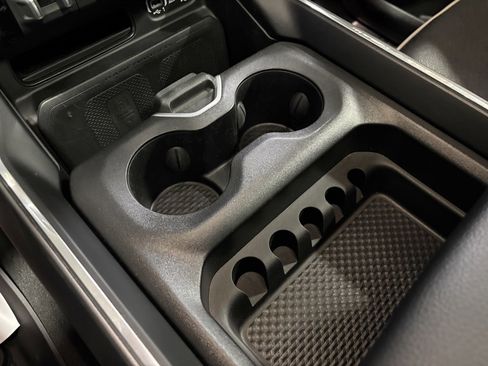 Used 2022 RAM 1500 Laramie image 16