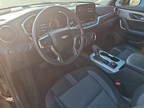 Used 2025 Chevrolet Blazer LT FWD image 15