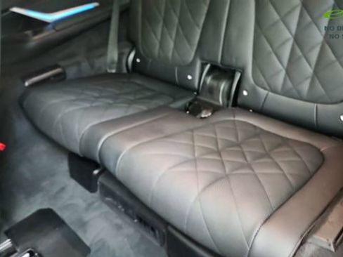 Used 2025 BMW X7 xDrive40i AWD/4WD image 32