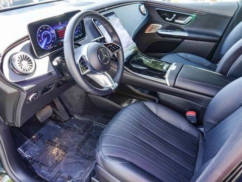 Used 2023 Mercedes-Benz EQE 500 4MATIC SUV image 17