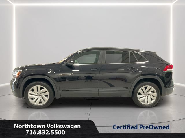 Certified 2022 Volkswagen Atlas Cross Sport SE AWD/4WD image 2
