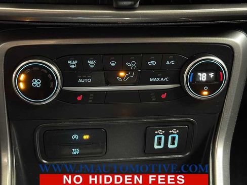 Used 2022 Ford EcoSport SE image 34