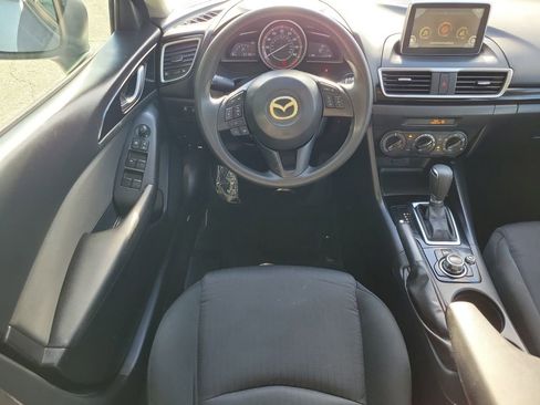 Used 2016 MAZDA MAZDA3 i Sport image 20