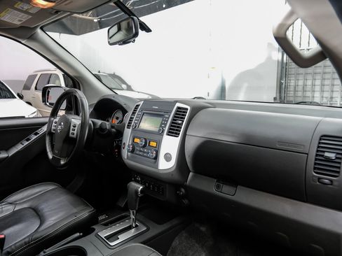 Used 2018 Nissan Frontier PRO-4X w/ Pro-4x Luxury Package AWD/4WD image 15