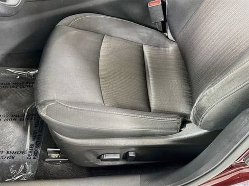 Used 2024 Nissan Altima 2.5 SV FWD image 18