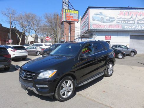 Used 2015 Mercedes-Benz ML 350 4MATIC image 2
