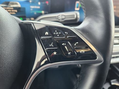 Used 2025 Mercedes-Benz GLS 450 4MATIC image 29