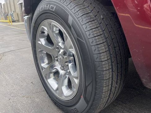 Used 2018 RAM 1500 Laramie AWD/4WD image 12