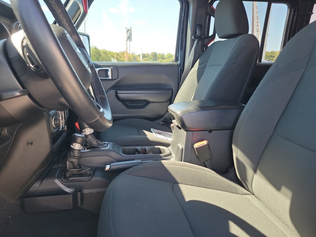 Used 2021 Jeep Wrangler Unlimited Sport AWD/4WD image 16