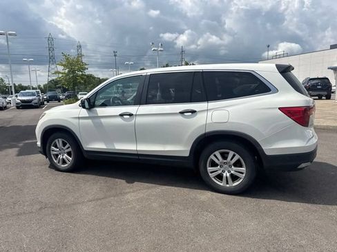 Used 2017 Honda Pilot LX image 14
