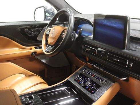 Used 2021 Lincoln Aviator Black Label w/ Dynamic Handling Package AWD/4WD image 6