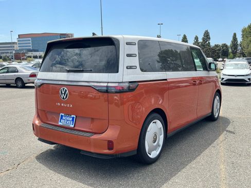 New 2025 Volkswagen ID. Buzz 1st Edition image 5