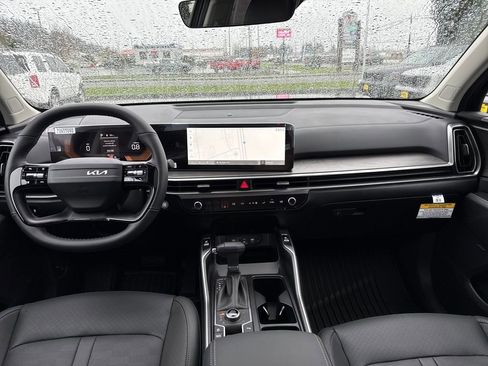 New 2026 Kia Sorento X-Line EX image 13