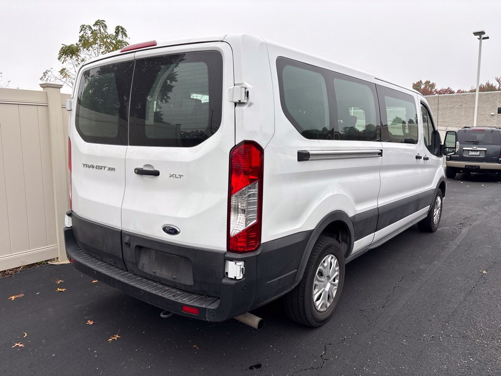 Used 2025 Ford Transit 350 XLT RWD image 3