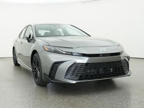 New 2026 Toyota Camry SE FWD image 30