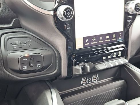 New 2026 RAM 3500 Big Horn AWD/4WD image 25