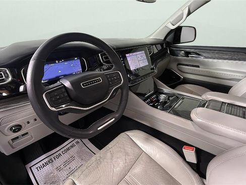 Used 2022 Jeep Wagoneer Series II w/ Premium Group I image 18